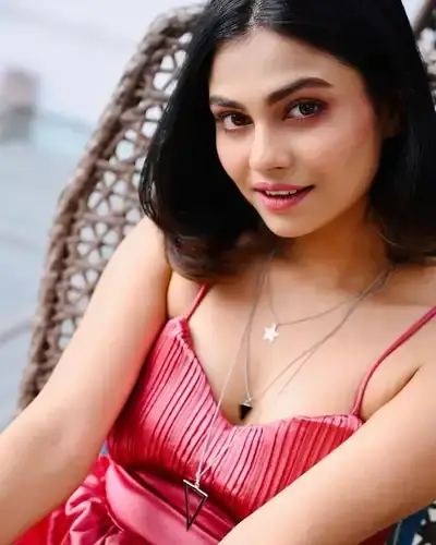 Escort Service Anand Nagar